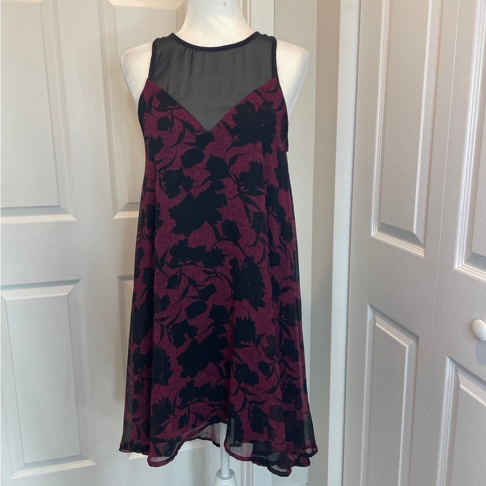 Seasonal black and red sleeveless Dress Sz: L